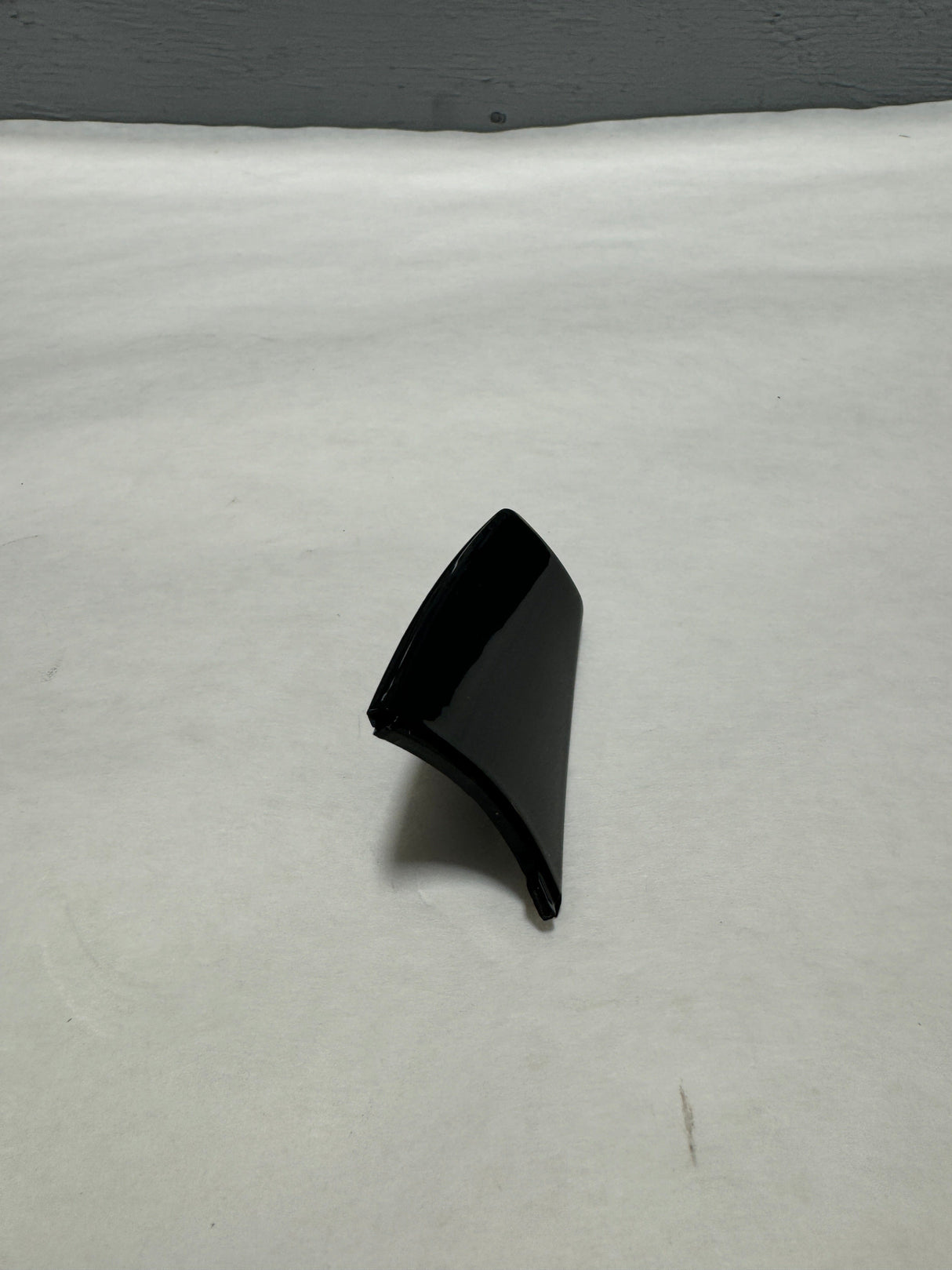 56173-C6AA0 2019-2020 Kia Sorento Steering Wheel Passenger Side Trim Bezel OEM