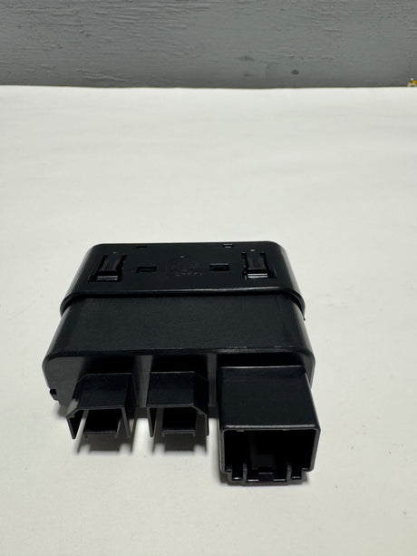 68397098AE 2019-2021 Dodge Ram  1500 DT Media Hub USB Port OEM Genuine New