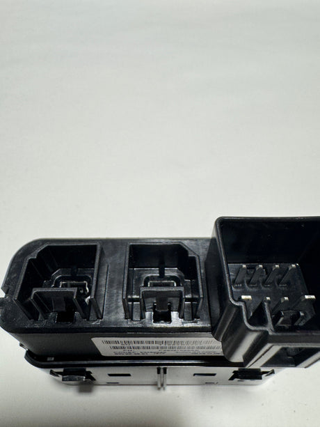 68397098AE 2019-2021 Dodge Ram  1500 DT Media Hub USB Port OEM Genuine New