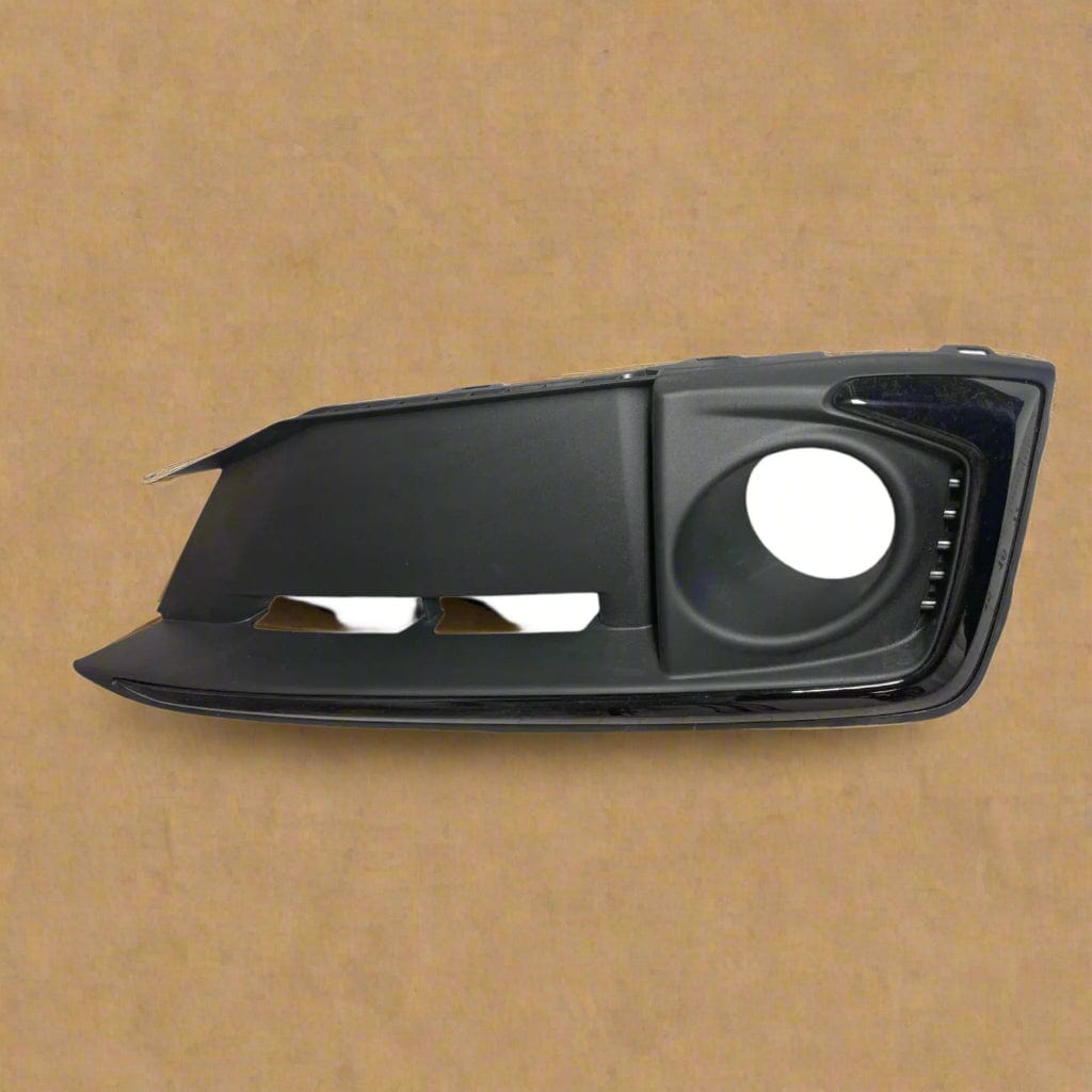 71180-TBA-A60 2019-2021 Honda Civic Passenger Side Fog Light Garnish Not For Adaptive Cruise