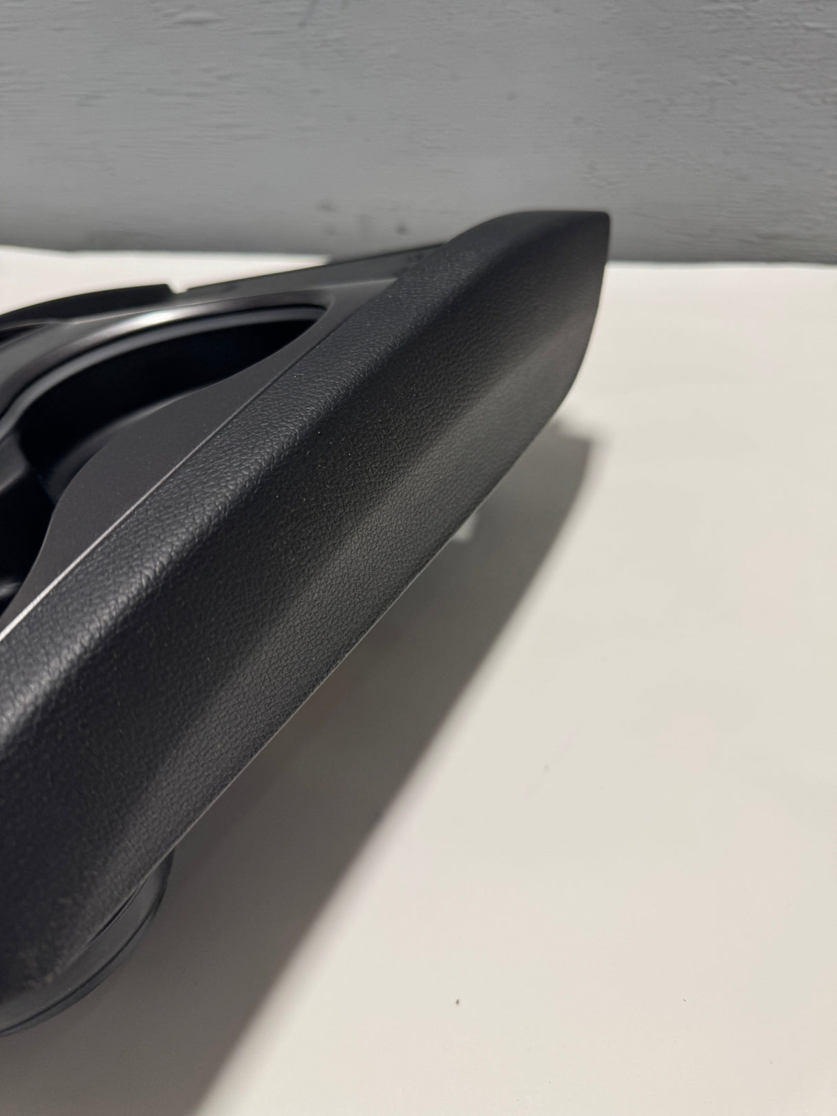 08E11-TGS-110-D19 2019-2021 Honda Passport Illuminated Cup Holder Silver Console Trim