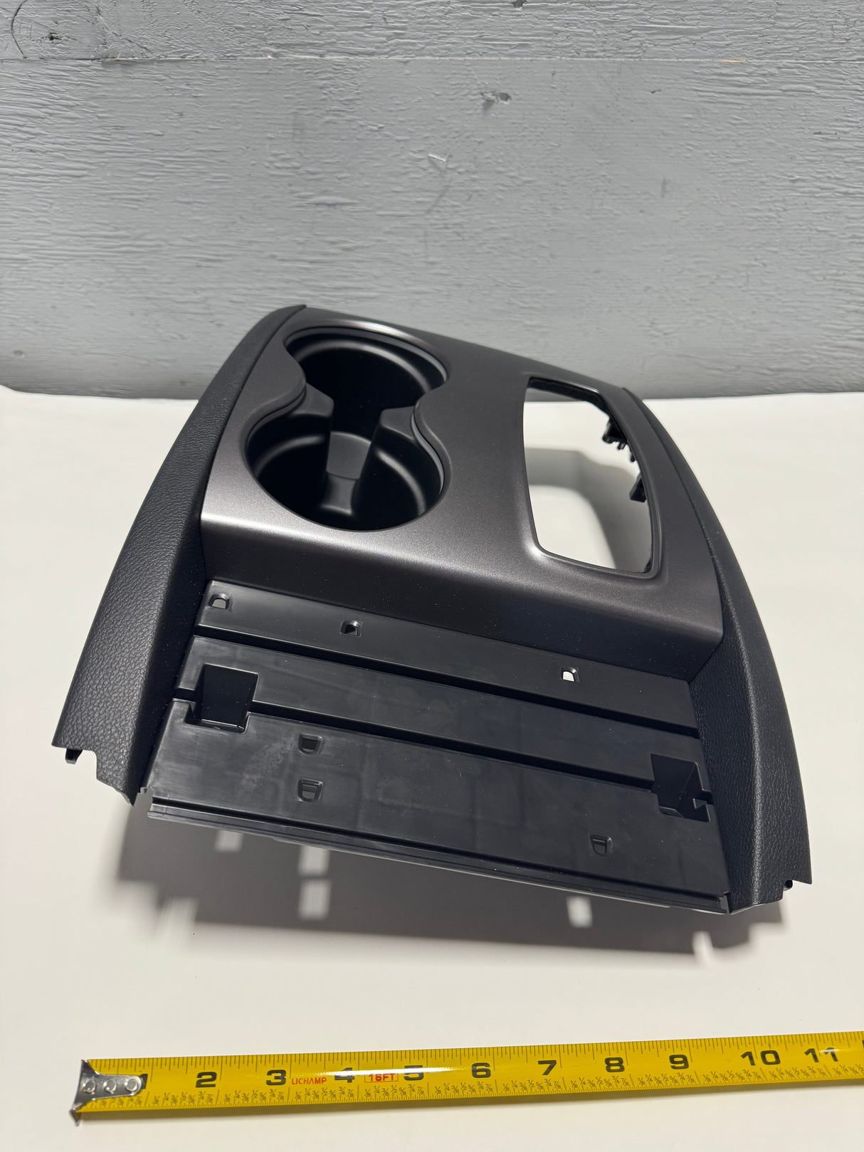 08E11-TGS-110-D19 2019-2021 Honda Passport Illuminated Cup Holder Silver Console Trim