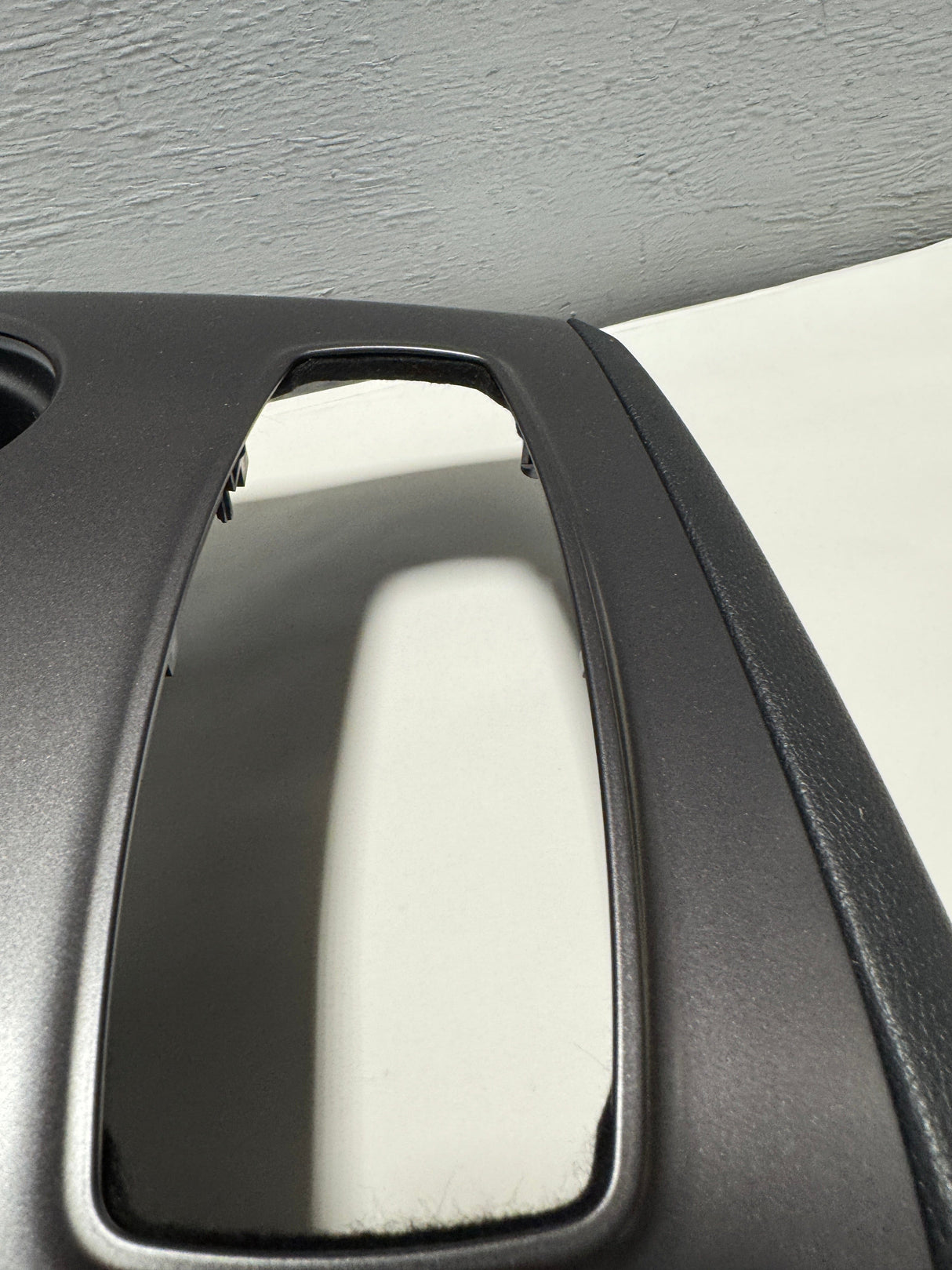 08E11-TGS-110-D19 2019-2021 Honda Passport Illuminated Cup Holder Silver Console Trim