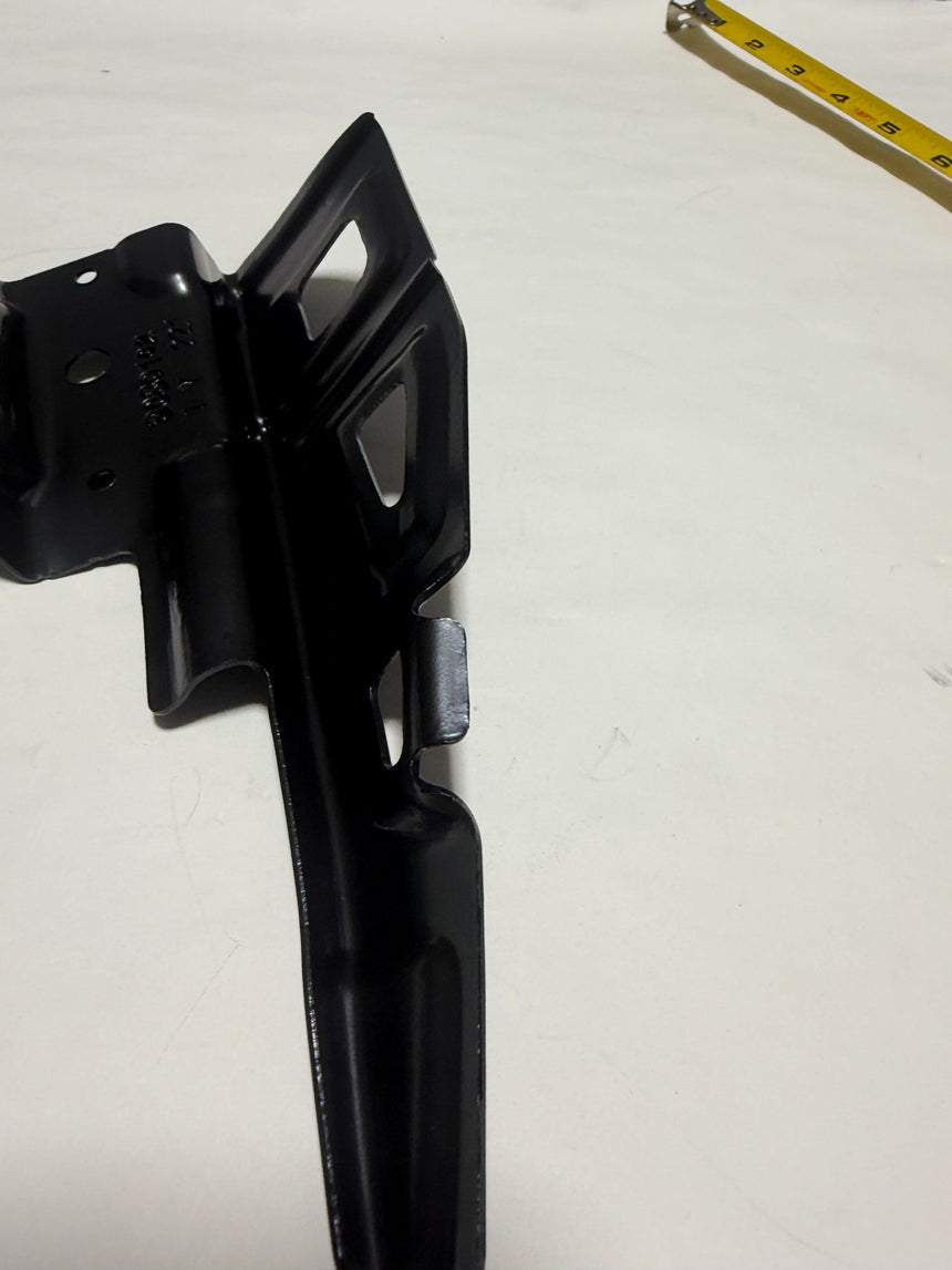 2019-2021 Honda Passport Passenger Side Front Fender Support Bracket OEM