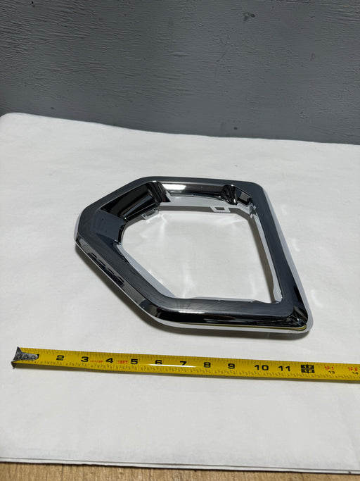 CL-0924-84176753-F1 2019-2022 GMC Sierra Passenger Side Fog Light Bezel Trim Ring OEM