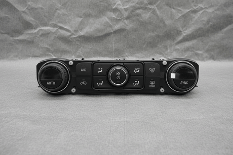 2019-2022 GMC Terrain Acadia HVAC Climate Control Panel Genuine OEM