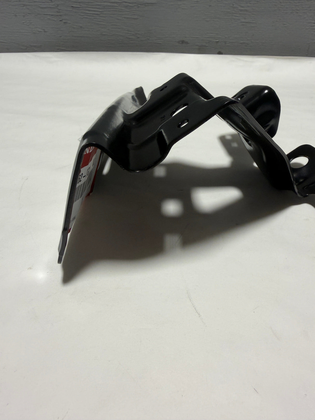 60262-TG7-A10ZZ 2019-2022 Honda Pilot  Driver Side Front Fender Bracket Genuine OEM