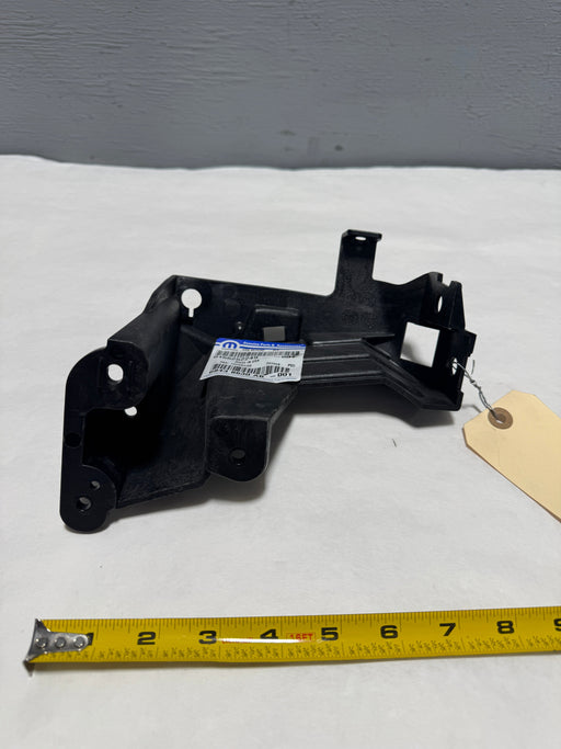 68438630AB 2019-2022 Jeep Cherokee Front Bumper Cover Support Bracket Passenger Side OEM