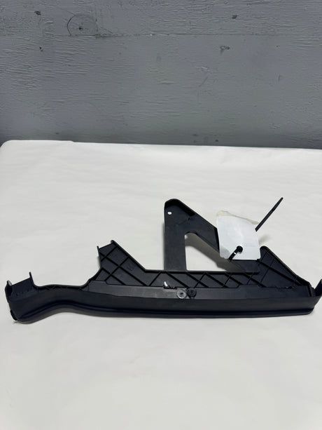 23408116 2019-2022 Silverado 1500 Non LED Headlight Lower Bracket Driver Side OEM