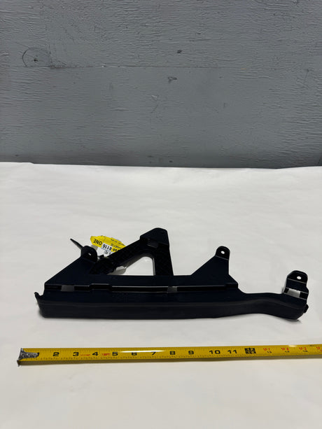 23408116 2019-2022 Silverado 1500 Non LED Headlight Lower Bracket Driver Side OEM