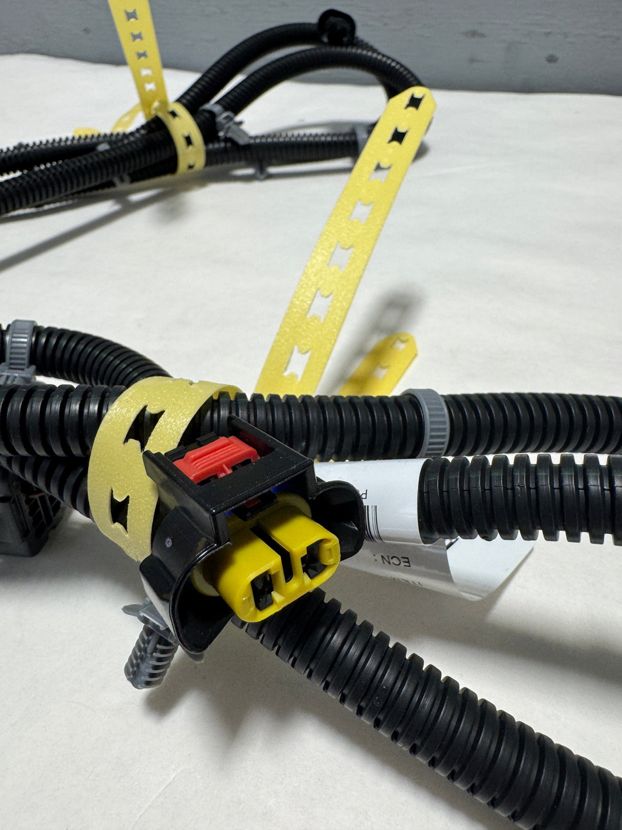 84859045 2019-2022 Silverado Sierra Front Bumper Sensor Wiring Harness Not For Park Assist