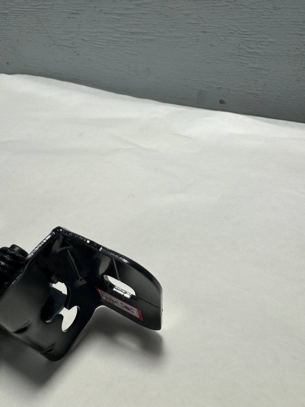 84693736 2019-2023 Chevrolet Equinox Hood Latch Lock OEM