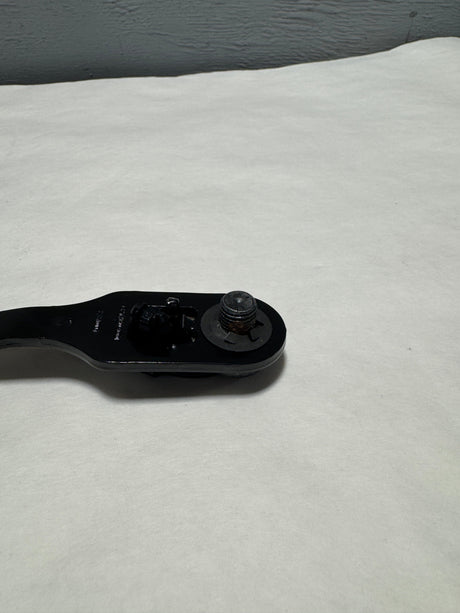 6DR271X9AC 2019-2023 Jeep Cherokee Driver Seat Belt Buckle Genuine OEM New