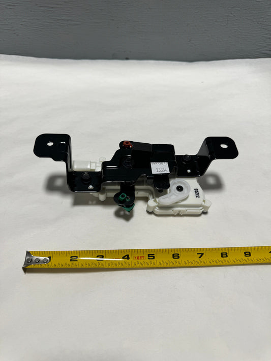 84873070 2019-2023 Sierra or Silverado Tailgate Lock Actuator Latch Motor OEM