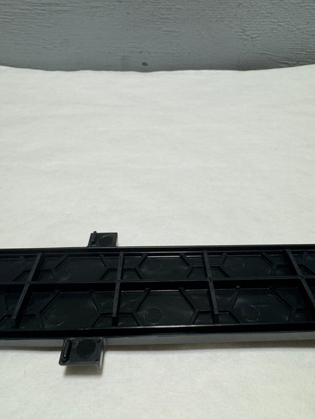 84532403 2019-2023 Silverado Sierra Cabin Filter Door Plastic Cover OEM
