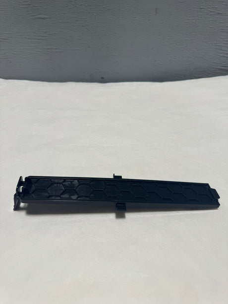 84532403 2019-2023 Silverado Sierra Cabin Filter Door Plastic Cover OEM