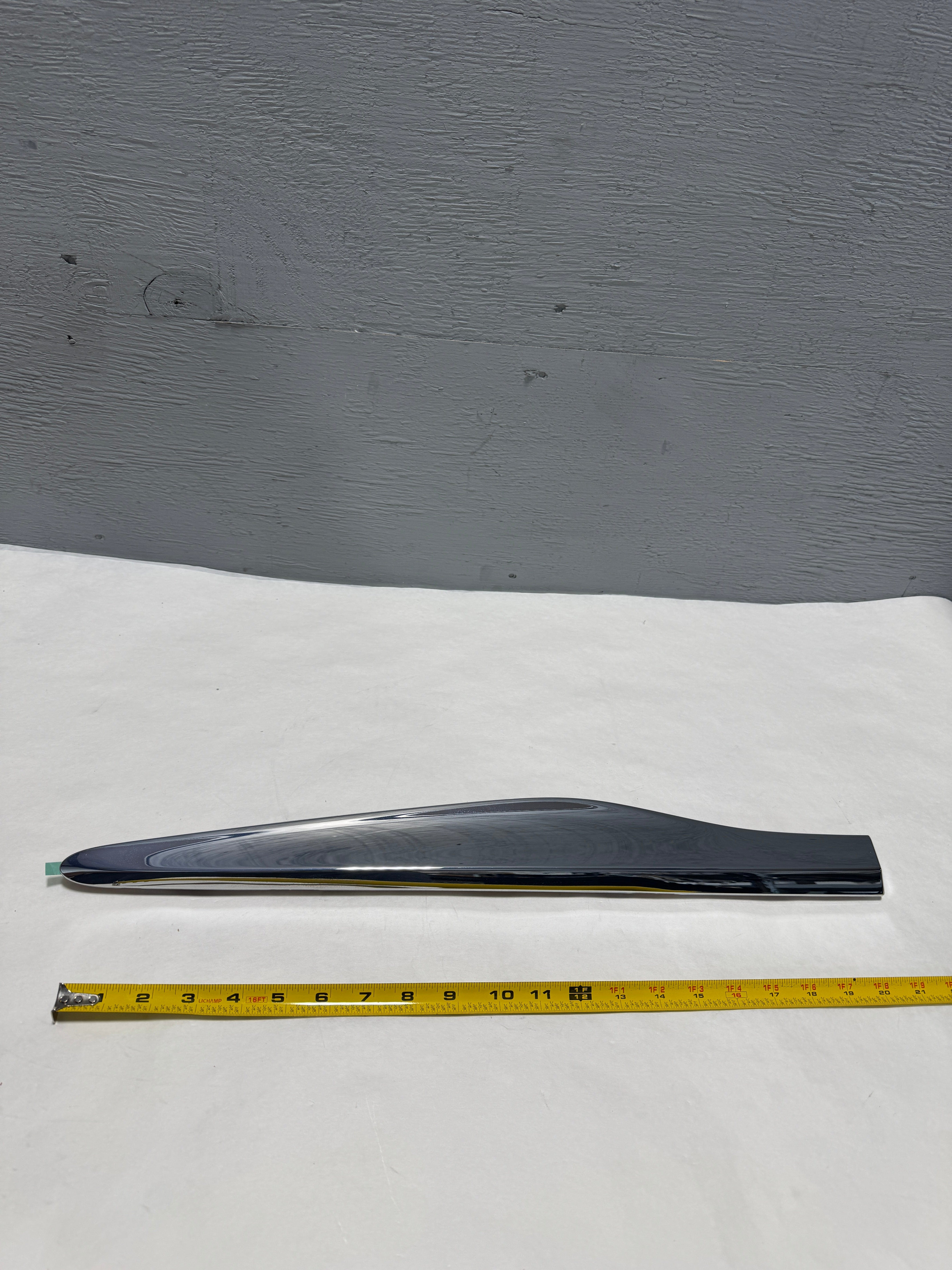 2019-2024 Acura RDX Passenger Side Back Door Center Chrome Molding