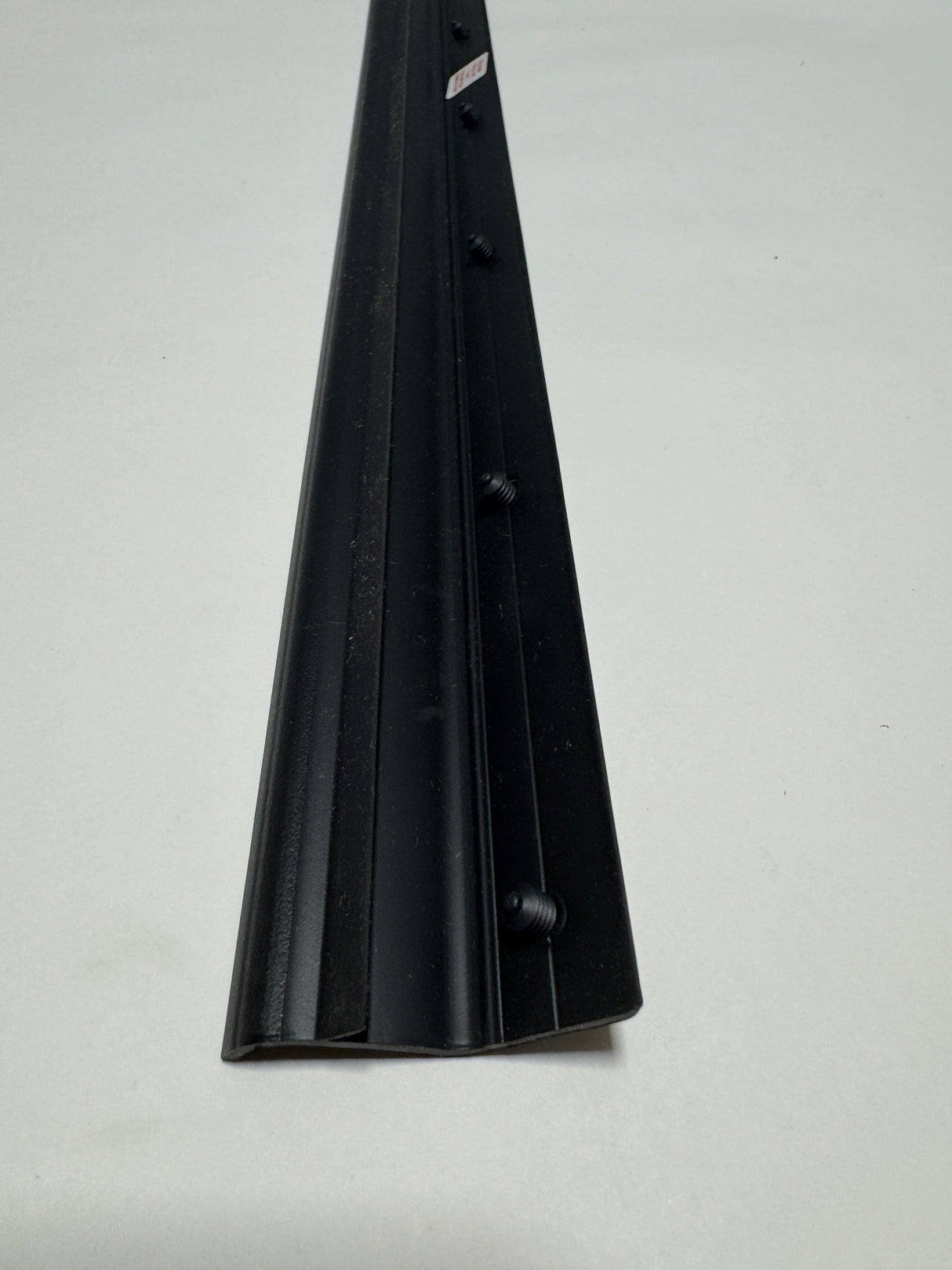 23299092 2019-2024 Buick Enclave Liftgate Upper Weatherstrip Seal OEM