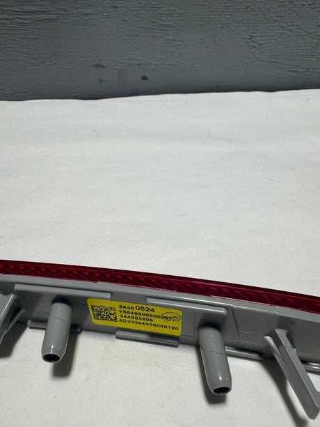 84500524 2019-2024 Chevrolet Blazer Driver Side Rear Bumper Red Reflector OEM