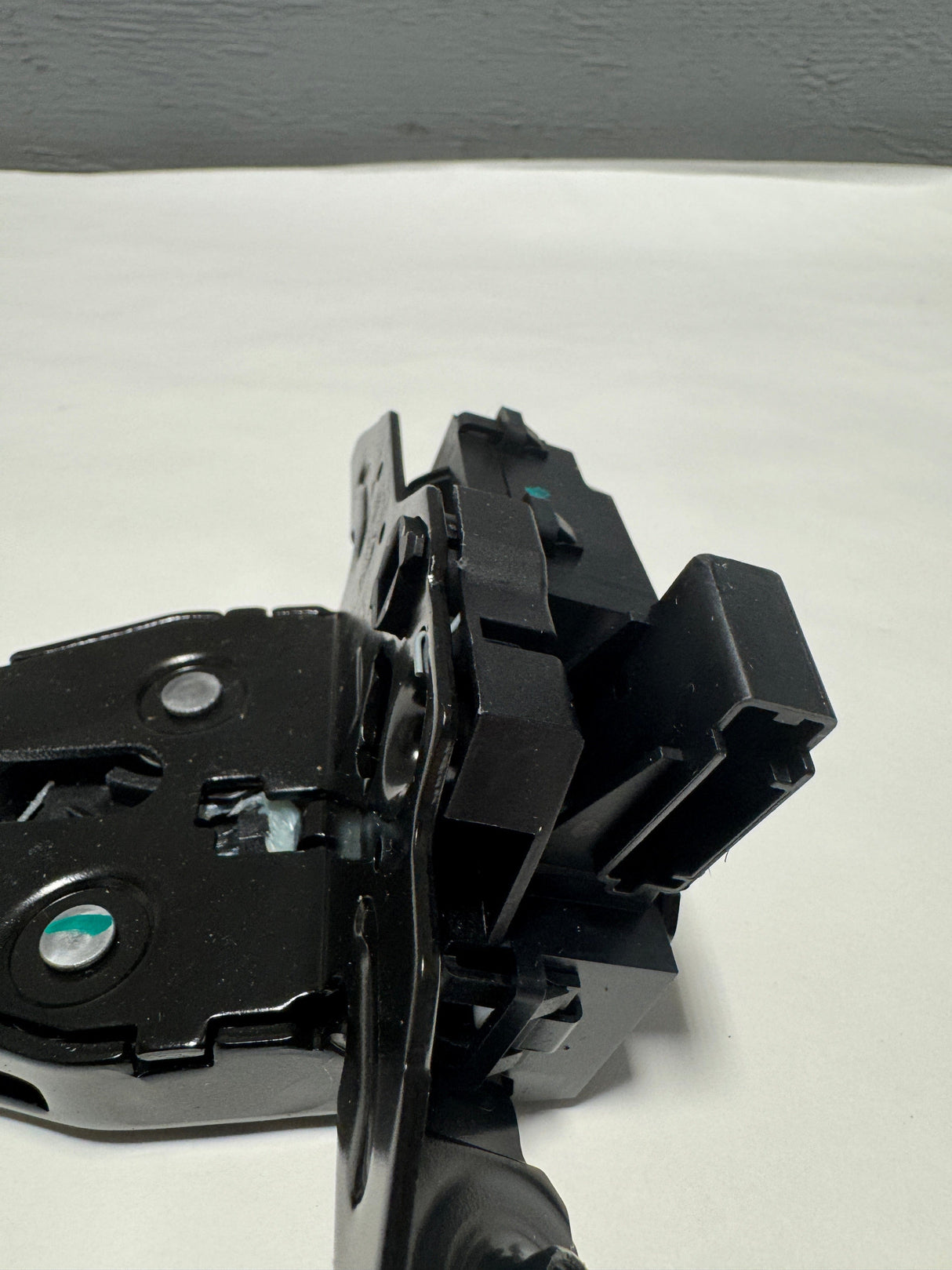 13542622 2019-2024 Chevrolet Bolt Liftgate Latch OEM