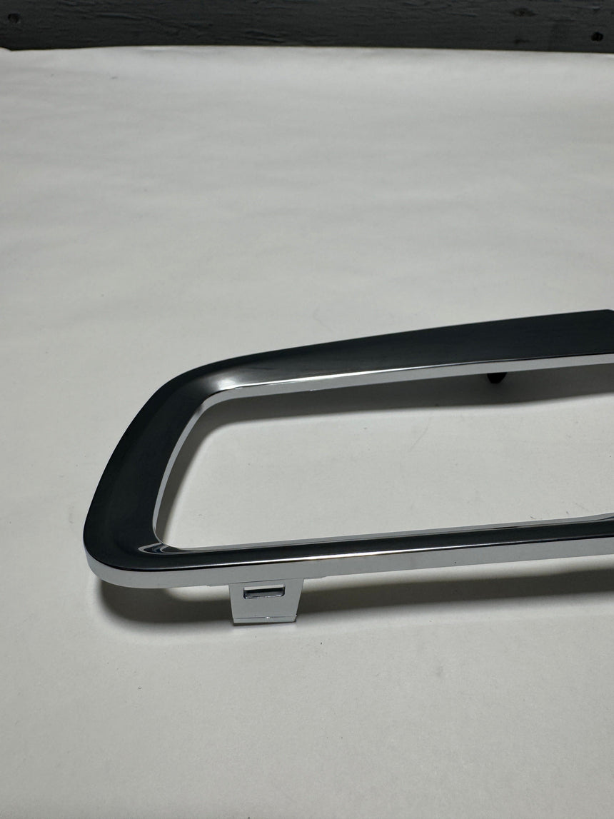 2019-2024 Chevrolet Equinox Center Console Shifter Trim Bezel OEM