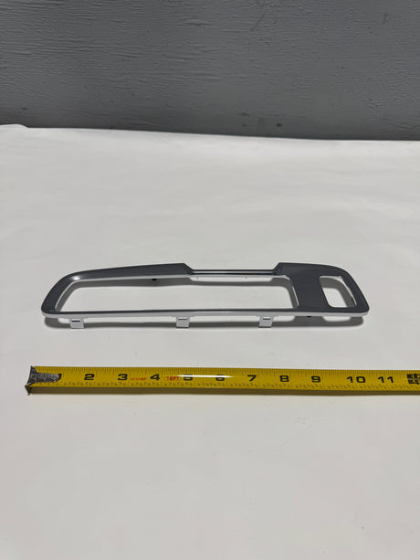 84789207 2019-2024 Chevrolet Equinox Center Console Shifter Trim Bezel OEM