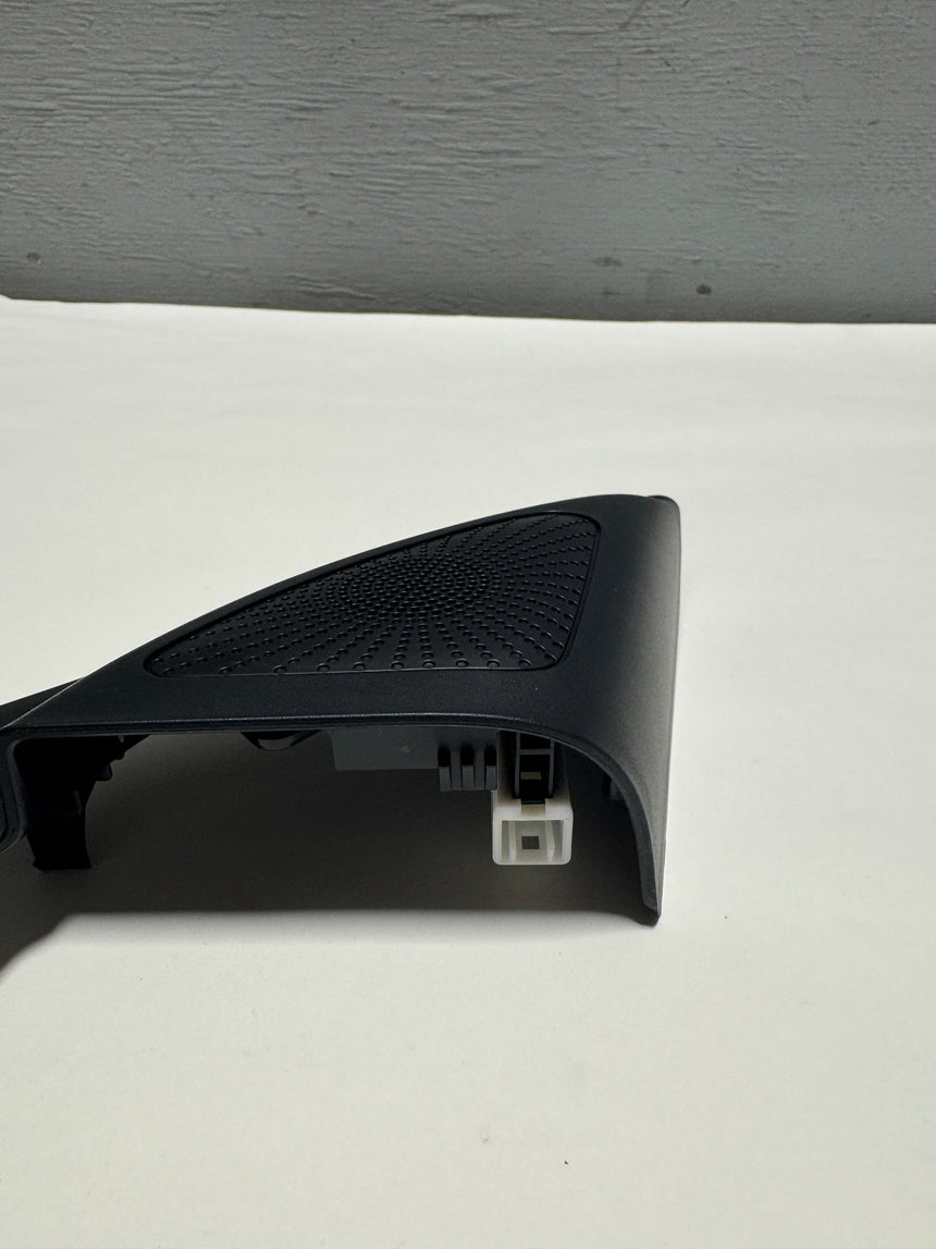 2019-2024 Kia Forte Passenger Front Door Corner Trim W/ Tweeter Genuine