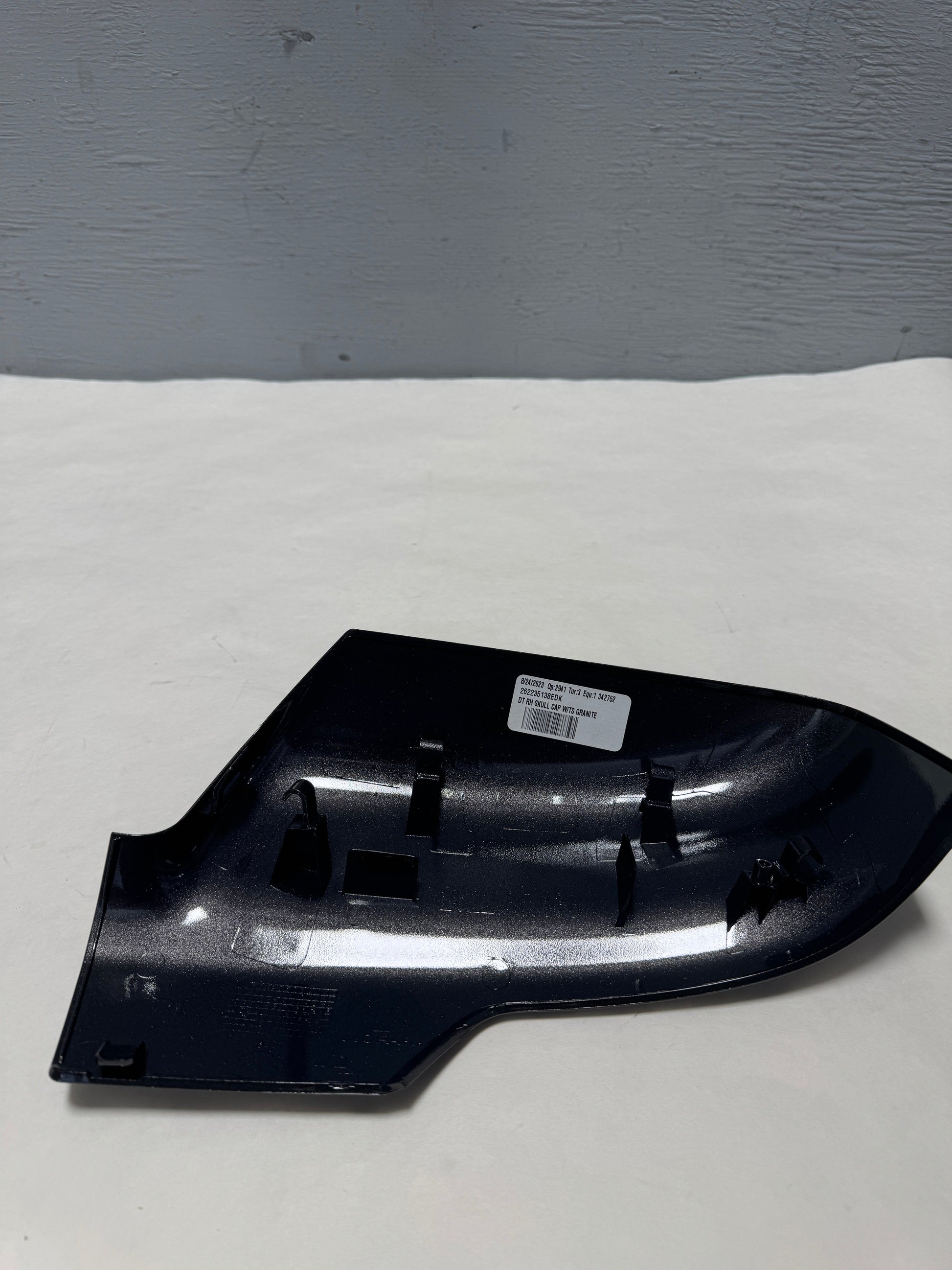 6RP44LAUAA 2019-2024 Ram 1500 DT Passenger Sude Door Mirror Cap Granite Metallic Painted OEM