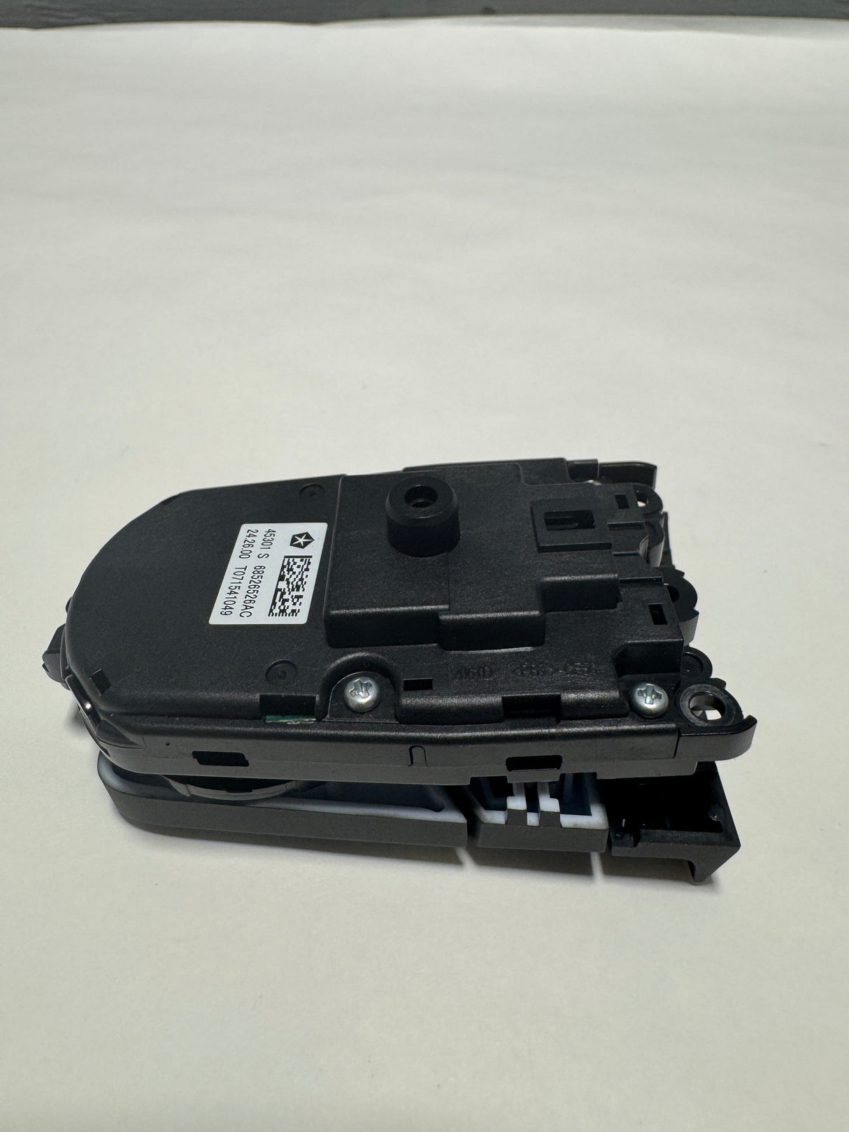 68526526AC 2019-2024 Ram 1500 DT Steering Wheel Cruise Control Switch OEM