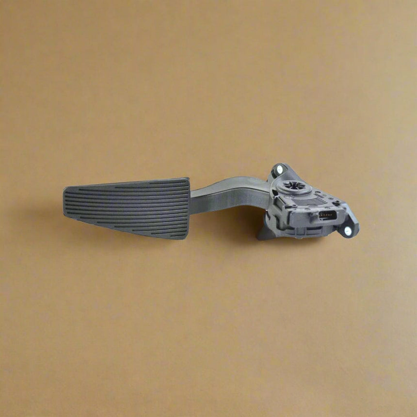 2019-2024 Ram 2500 3500 6.4 or 6.7 Engine Gas Accelerator Pedal With Sensor OEM New