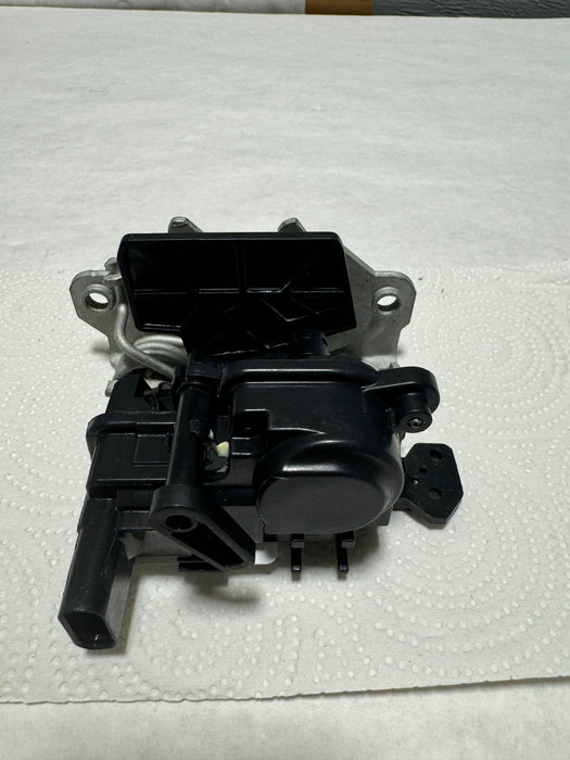 68362549AK 2019-2024 Ram 2500 3500 Tailgate Latch With Actuator OEM