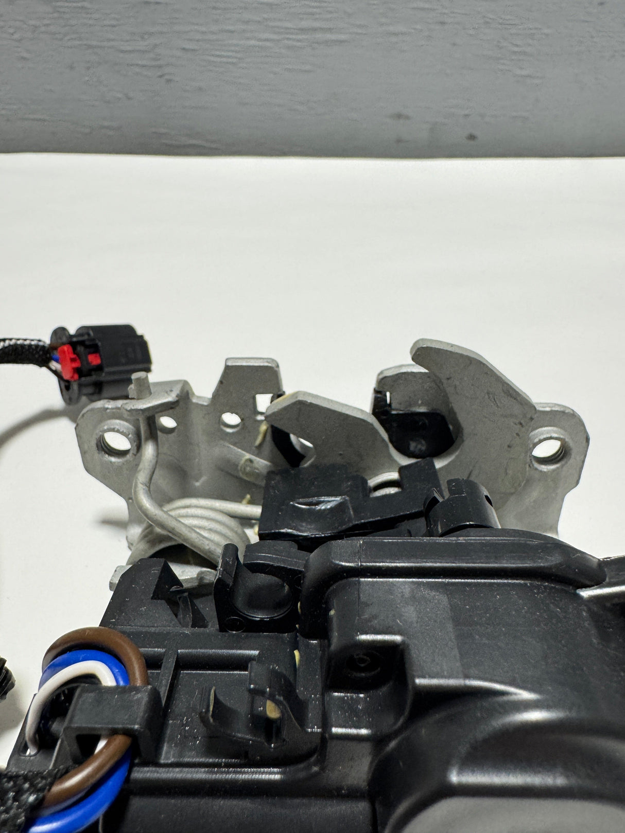 68280336AI 2019-2025 Ram 1500 DT Mult Function Tailgate Passenger Side Latch OEM