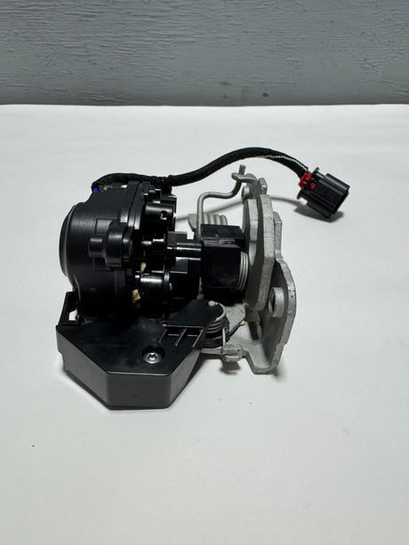 68280336AI 2019-2025 Ram 1500 DT Mult Function Tailgate Passenger Side Latch OEM