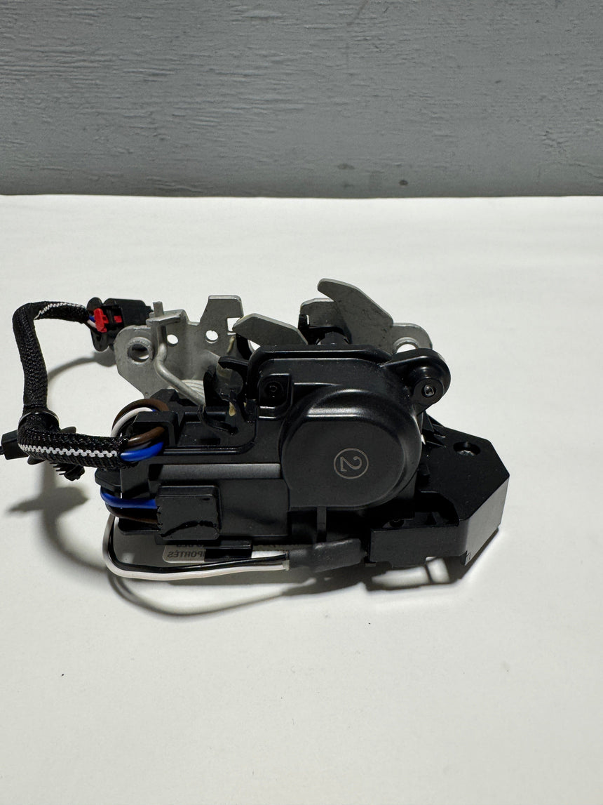 2019-2025 Ram 1500 DT Multi Function Tailgate Passenger Side Latch OEM