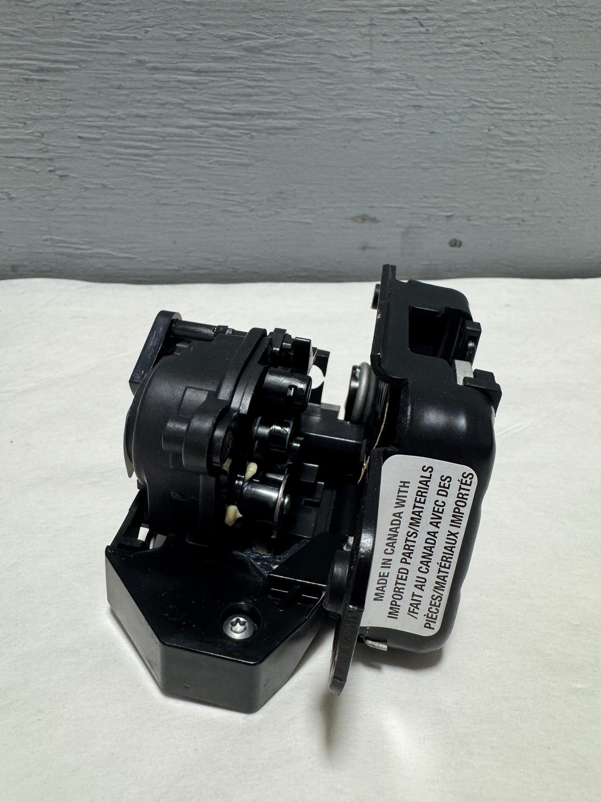 68312079AM 2019-2025 Ram 1500 DT Passenger Side Tail Gate Latch For Locking Tailgate Only