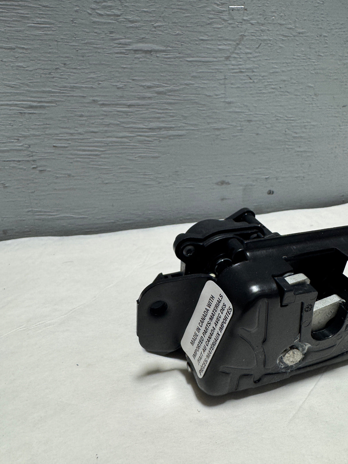 68312079AM 2019-2025 Ram 1500 DT Passenger Side Tail Gate Latch For Locking Tailgate Only