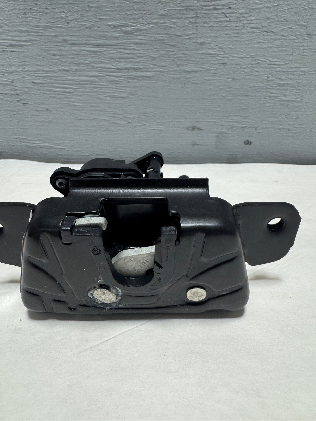 68312079AM 2019-2025 Ram 1500 DT Passenger Side Tail Gate Latch For Locking Tailgate Only