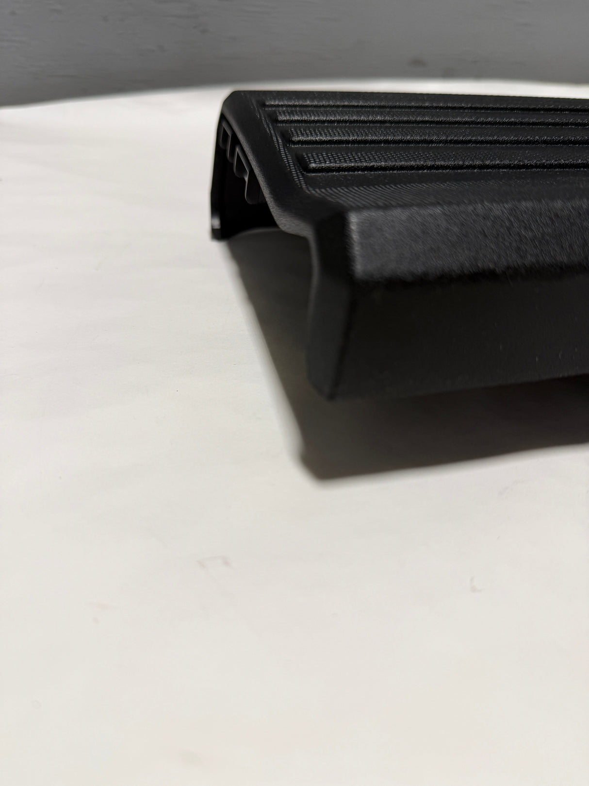 86552072-B19 2019-2025 Silverado Sierra (1) Oval Step Bar End Cap Fits Driver Frt /  Pass Rear