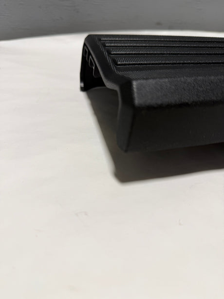 86552072-B19 2019-2025 Silverado Sierra (1) Oval Step Bar End Cap Fits Driver Frt /  Pass Rear