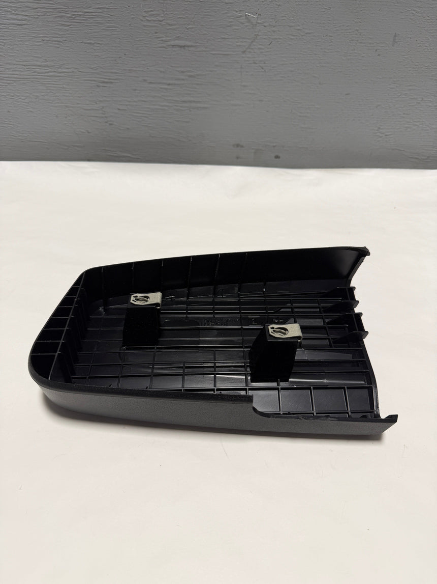 2019-2025 Silverado Sierra (1) Oval Step Bar End Cap Pass Front / Drvr RR