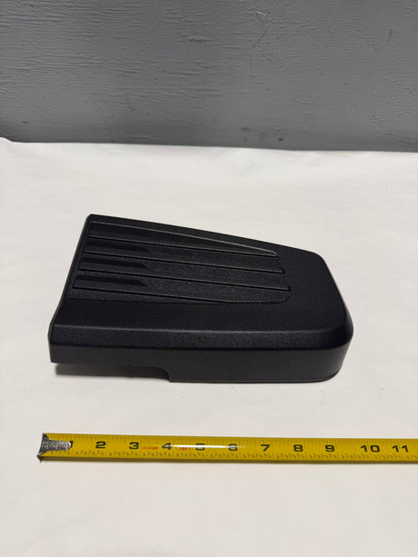 86552073 2019-2025 Silverado Sierra (1) Oval Step Bar End Cap Pass Front / Drvr RR