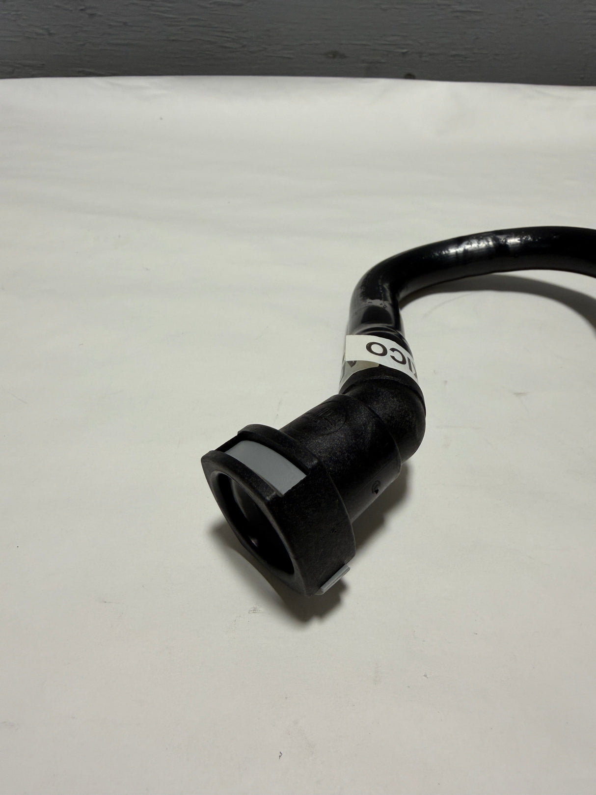 12700664 2019-2025 Silverado Sierra 5.3 ,6.2 or 6.6 PCV Fresh Air Hose New