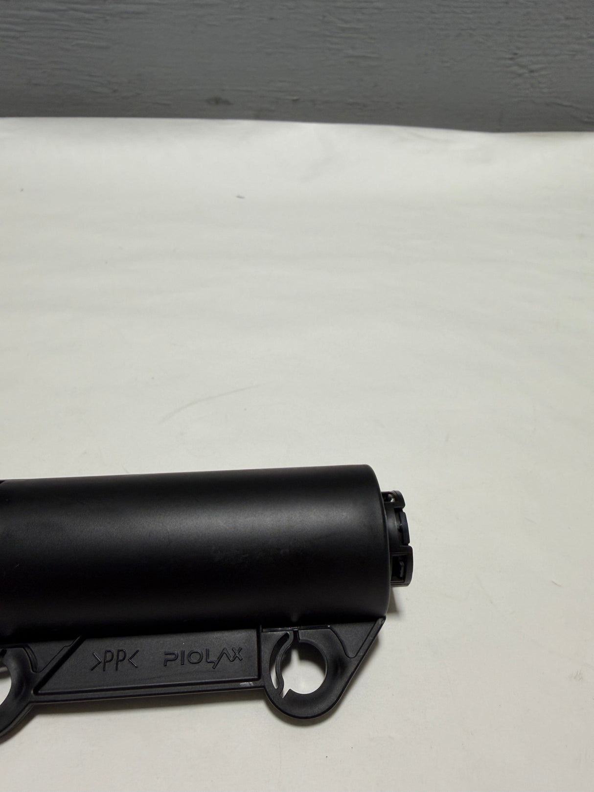 13427447 2019-2025 Silverado Sierra Dash Glove Box Door Damper Genuine OEM