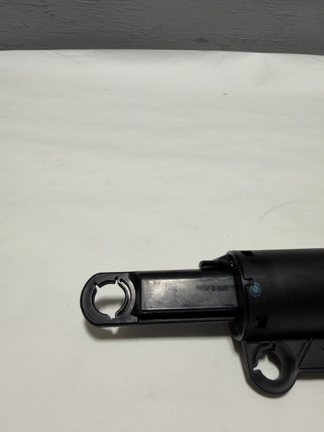 13427447 2019-2025 Silverado Sierra Dash Glove Box Door Damper Genuine OEM