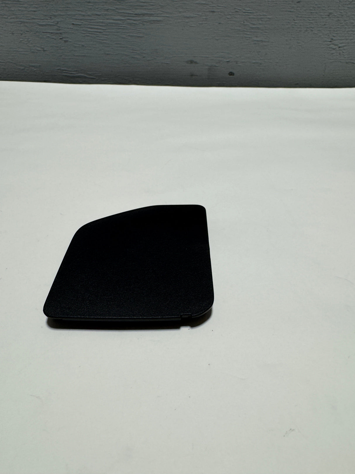 84630349 2019-2025 Silverado Sierra Driver Side Black Inside Door Handle Screw Cover  Without Power Windows Only