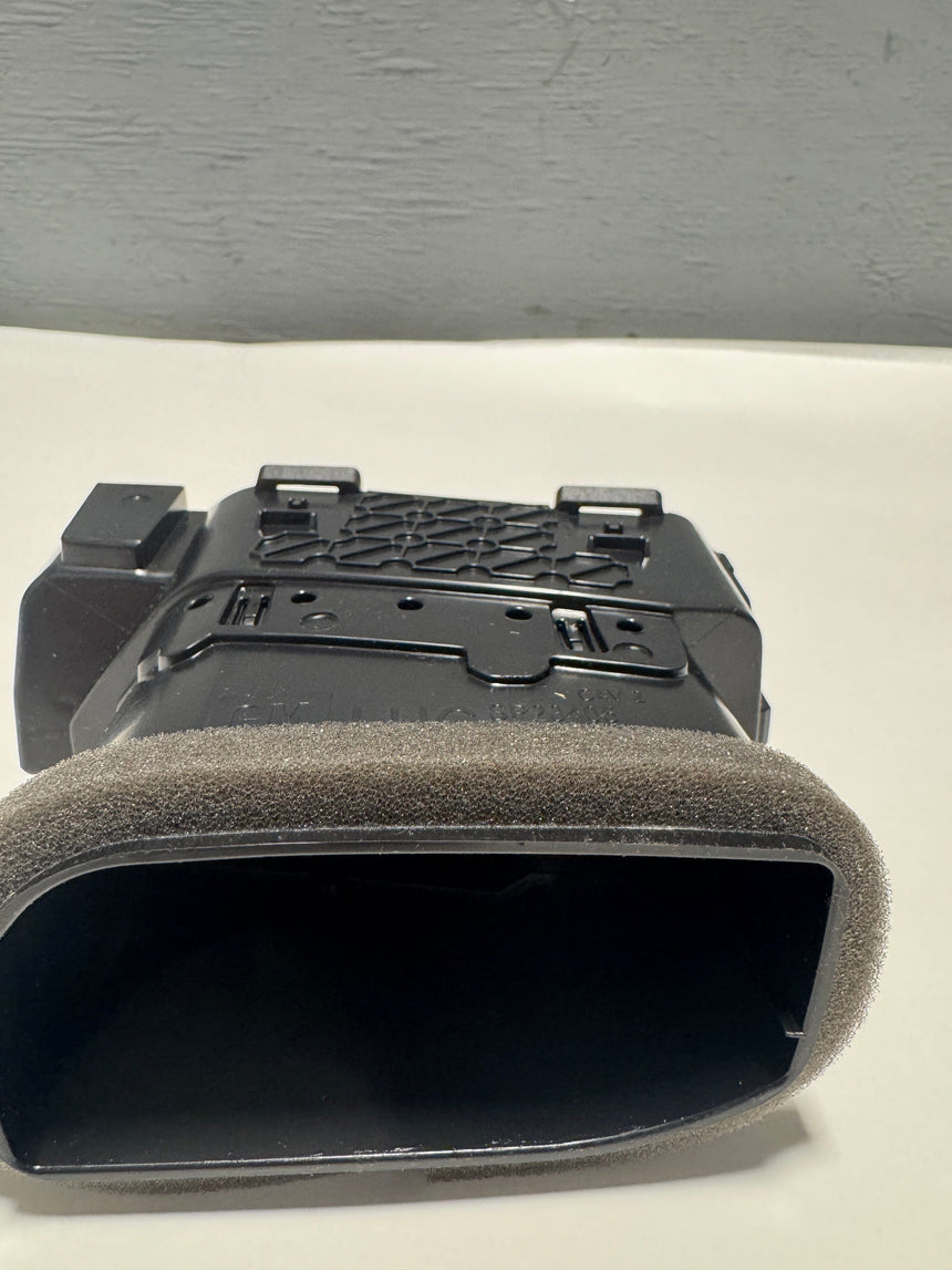2019-2025 Silverado Sierra Driver Side Center Air Vent Outlet Deflector Genuine OEM