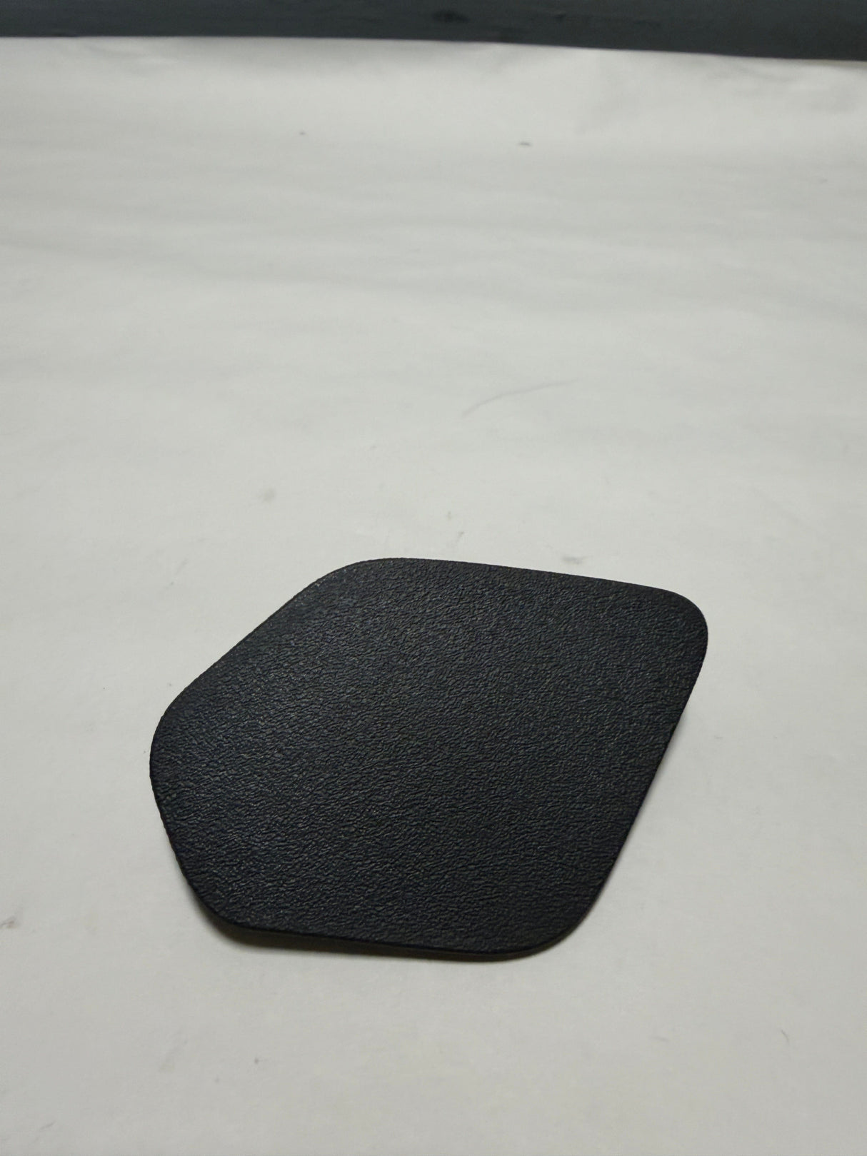 84482684 2019-2025 Silverado Sierra Gray Driver Side Pillar Grab Handle Lower Screw Cover Genuine OEM