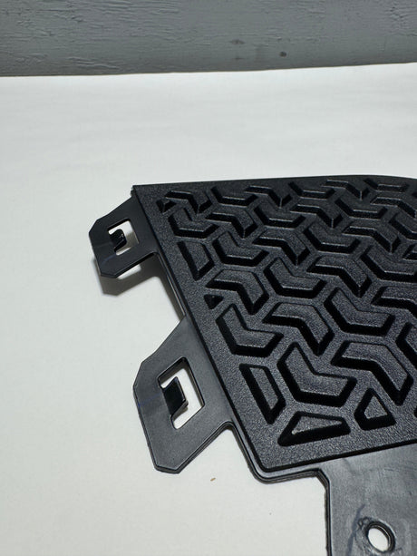 84227859 2019-2025 Silverado Sierra Passenger Side Rear Bumper Step Pad Genuine OEM