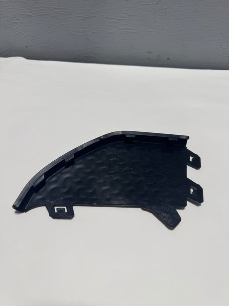 84227859 2019-2025 Silverado Sierra Passenger Side Rear Bumper Step Pad Genuine OEM