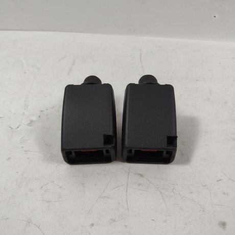 2019-2025 Silverado Sierra Rear 2nd Row Passenger Side Seat Belt Buckle OEM